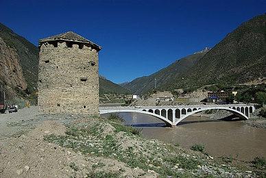 《明末：渊虚之羽》新实机片段和截图 女主爽快战斗